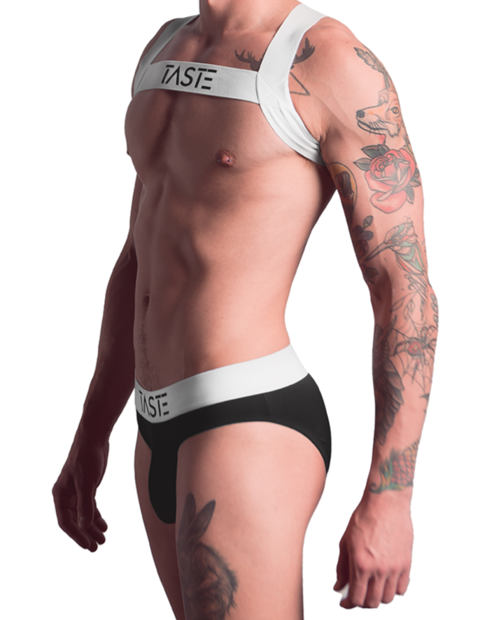 TASTE | Signature Brief Black on White